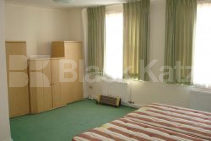 			New Instruciton, 3 Bedroom, 1 bath, 1 reception Flat			 Glouster Avenue, PRIMEROSE HILL